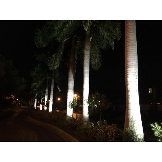 FL130 Solar Commercial Spot Light System (1-3 Lights) FL130 Solar Commercial Spot Light System (1-3 Lights)