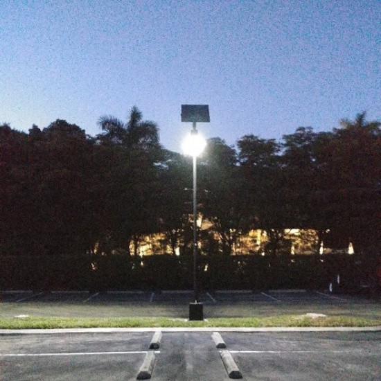SL15 Solar Parking Lot Light (With Pole) 10W~30W