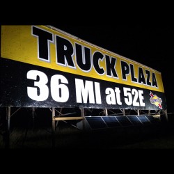 BL33 Solar 10W To 35W Billboard Light System (3 Fixtures)