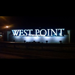 FL05 Solar 8W LED Sign Light FL05 Solar 8W LED Sign Light