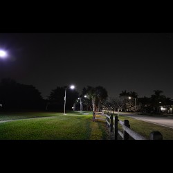 SL12 Solar Street Light 10W to 25W (With Pole) SL12 Solar Street Light 10W to 25W (With Pole)